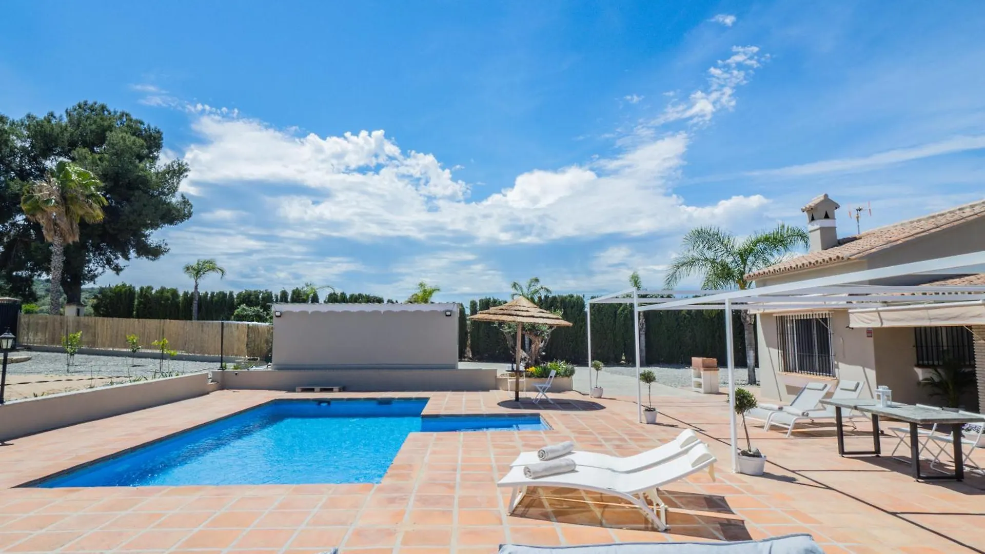 Villa Tranquila El Retiro Malaga